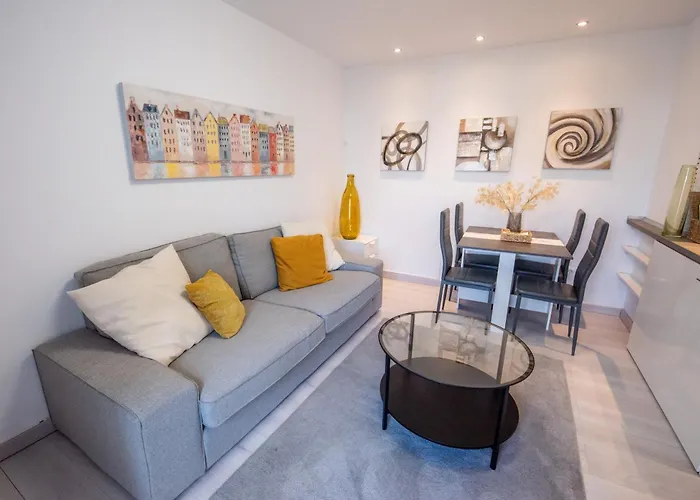 Two Bedroom Within Puerto Banus Marina *