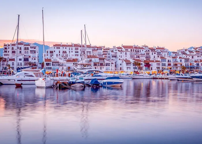 Two Bedroom Within Puerto Banus Marina * 마르베야
