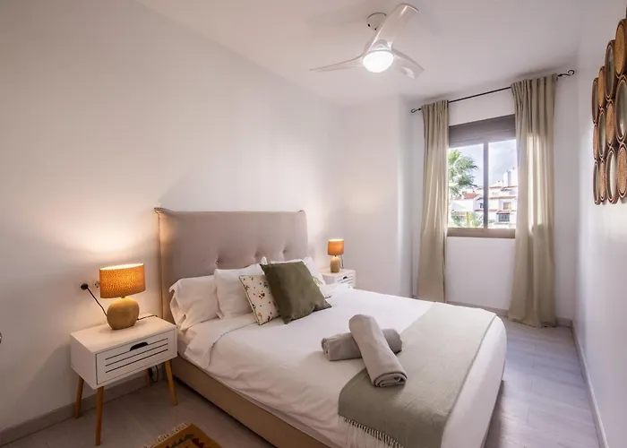 Apartmán Two Bedroom Within Puerto Banus Marina
