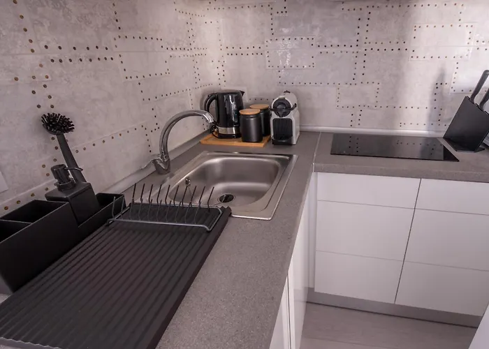 Two Bedroom Within Puerto Banus Marina * 마르베야