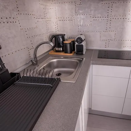 Two Bedroom Within Puerto Banus Marina * マルベーリャ